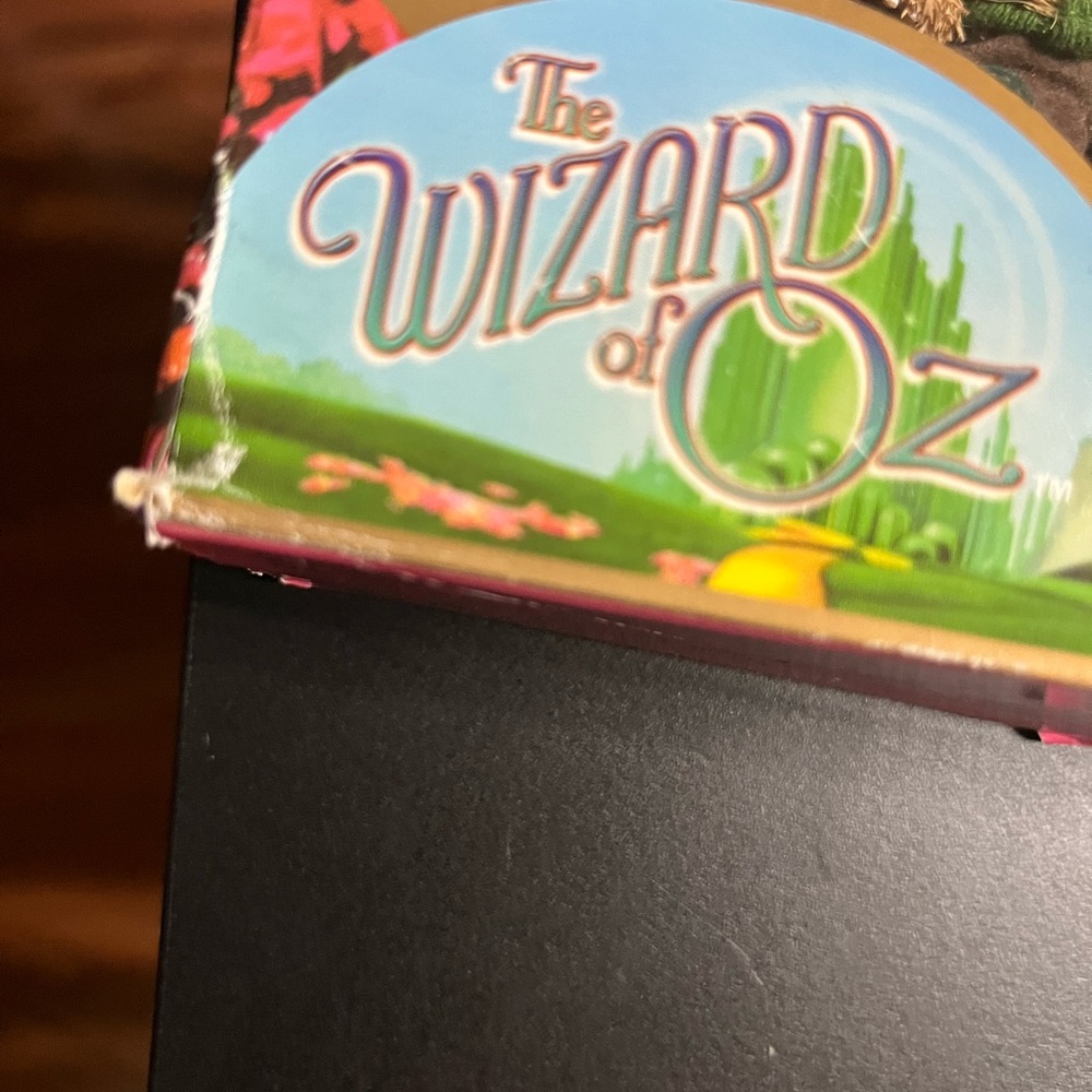 Wizard of OZ Dorothy and Munchkins and miniature characters. - Picture 12 of 16